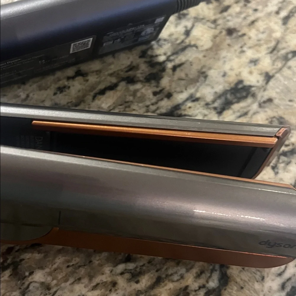 Dyson Airstraight - Picture 7 of 8